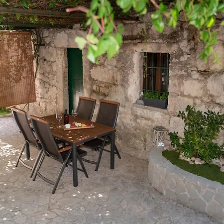 Apartment Srdanovic *