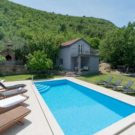 Srdanovic Apartment *