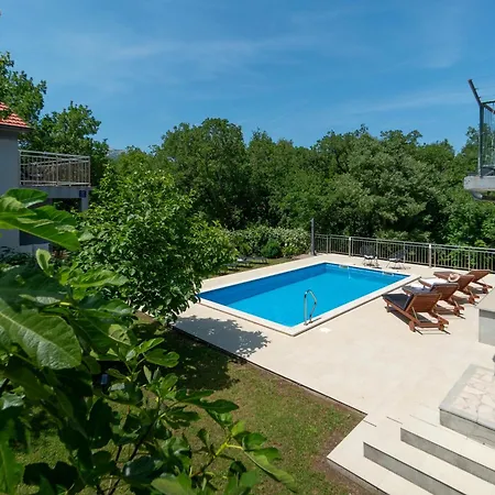 Srdanovic * أوميس