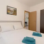 Srdanovic Appartamento Omiš
